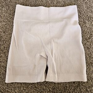 Women's White Ribbed Biker Shorts 5"